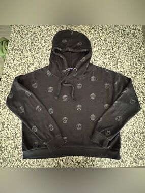 Ocean Drive Black Hooded Sweatshirt with Skull Print